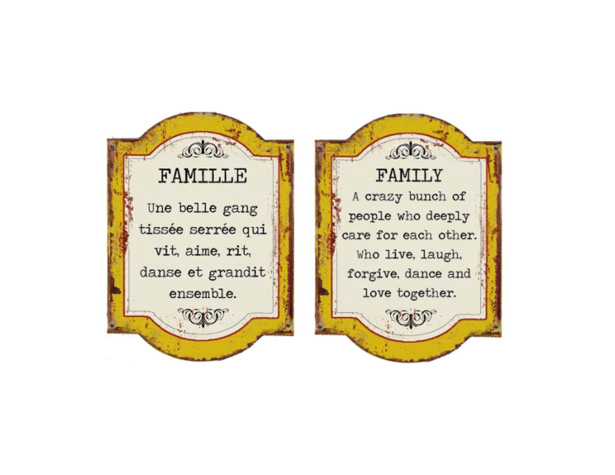 Famille - Une belle gang tissée serrée qui vit, aime, rit, danse et grandit ensemble